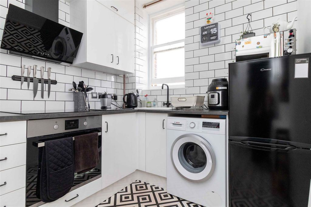 Property photo 3 of 9 Jason.Jpg