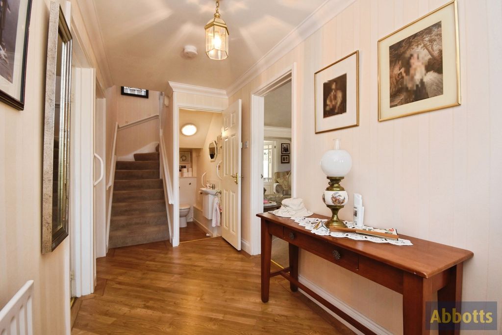 Property photo 3 of 30 Pbox-Img.Jpg