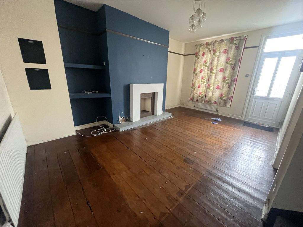 Property photo 2 of 10 Picture No. 18