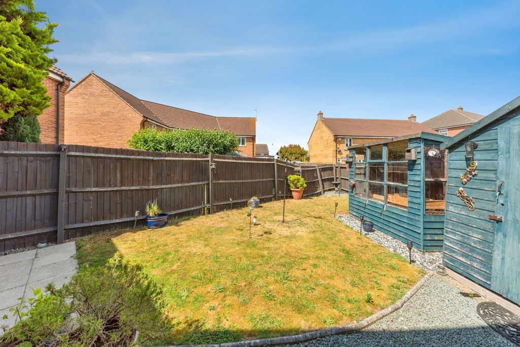 Property photo 2 of 12 4_Ormonde_Close-20