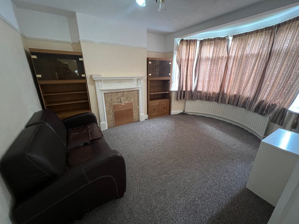 Property photo 2 of 7 Img_0663[1]