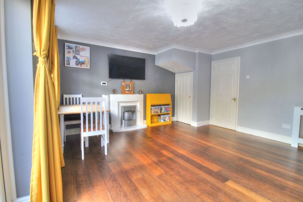 Property photo 3 of 15 Img_9165_6_7