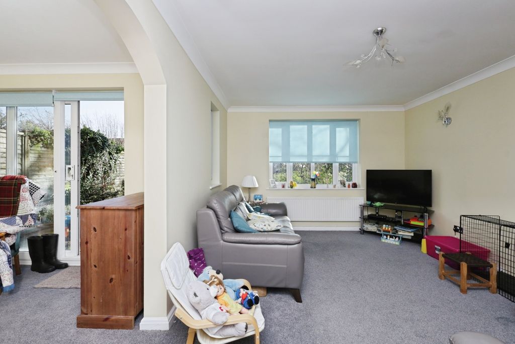 Additional image 15 of 4 bed detached house for saleMagnolia Close, Heathfield, East Sussex TN21