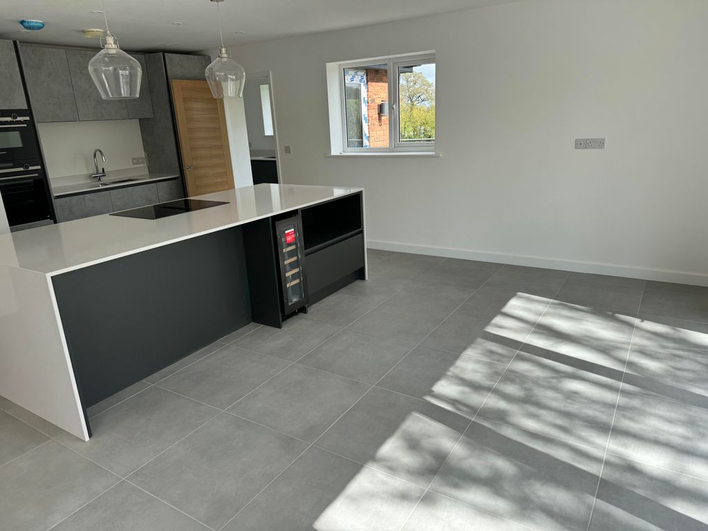 Property photo 1 of 9 Bespoke Kitchens