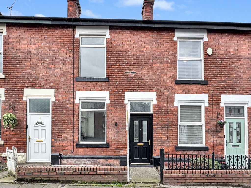 Property photo 1 of 12