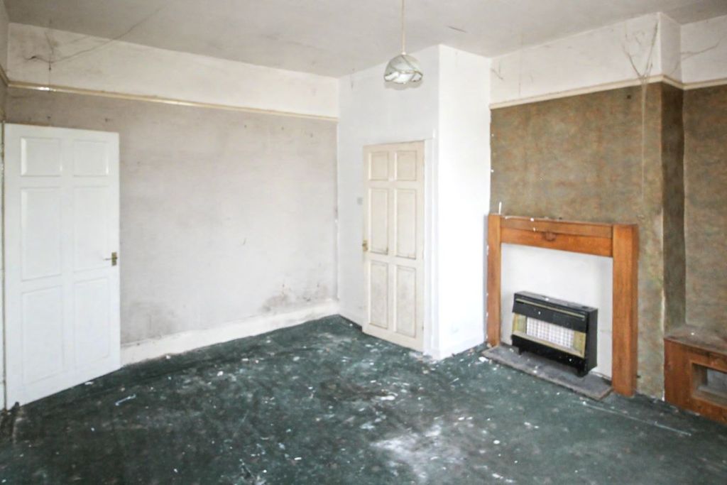 Property photo 3 of 14