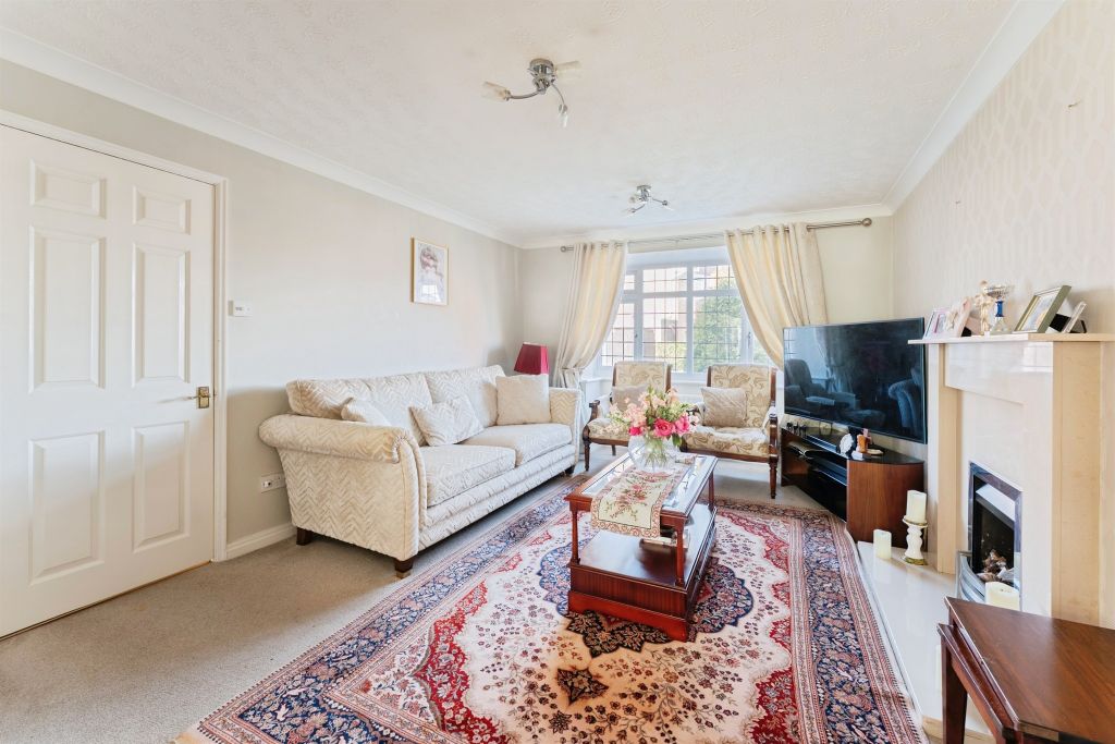 Property photo 2 of 18