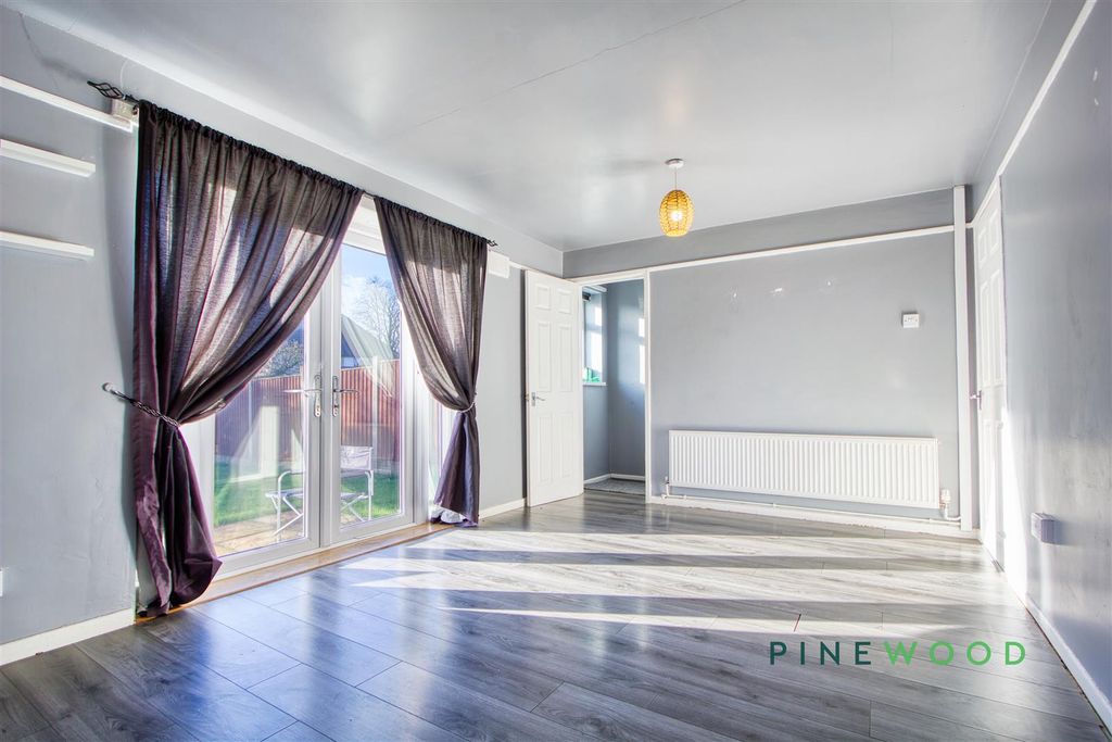 Property photo 3 of 20 Reception Room