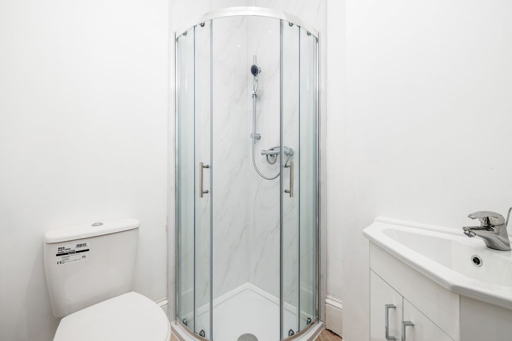Property photo 3 of 3 0005