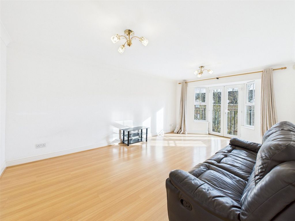 Property photo 2 of 10 Picture No. 06