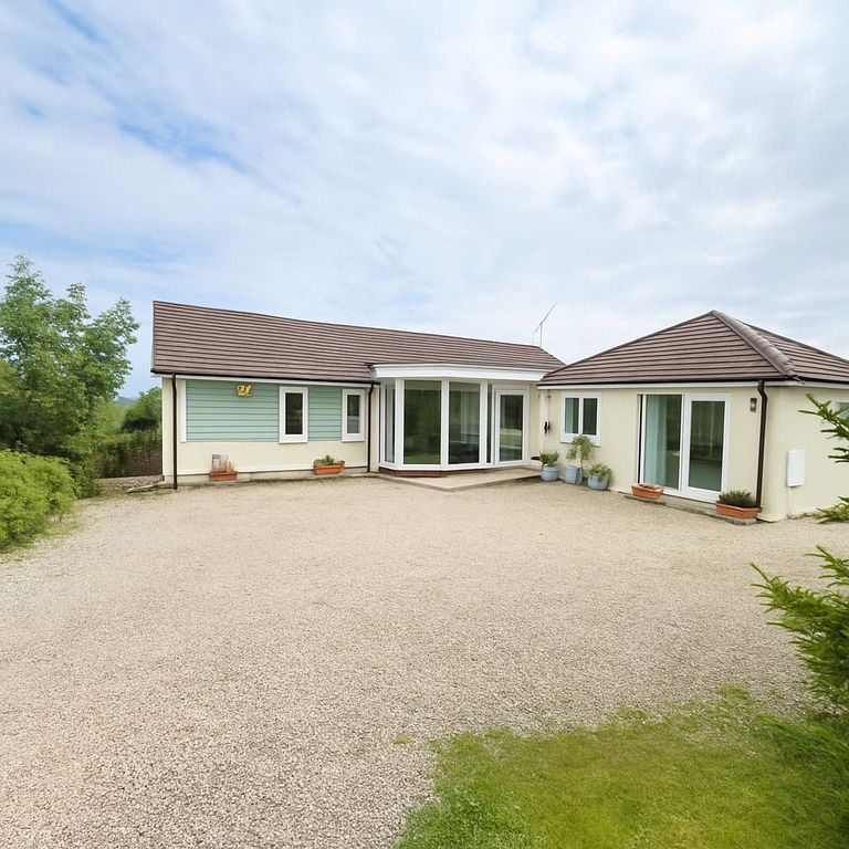 Property photo 1 of 23 Picture No. 32