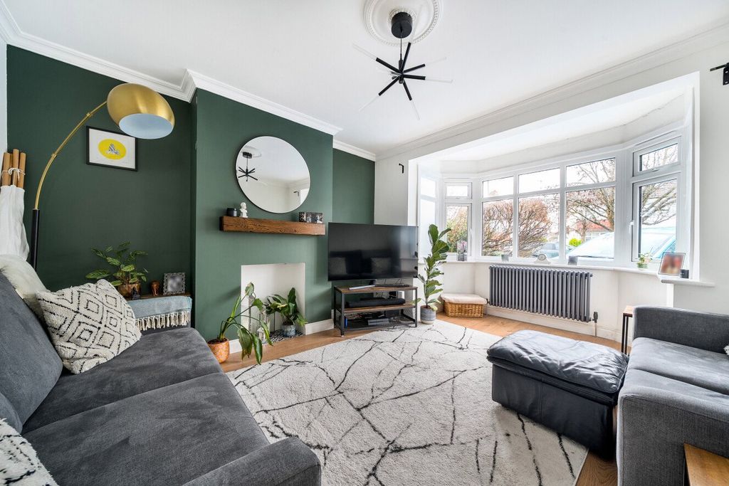 Property photo 2 of 20 Picture No. 24