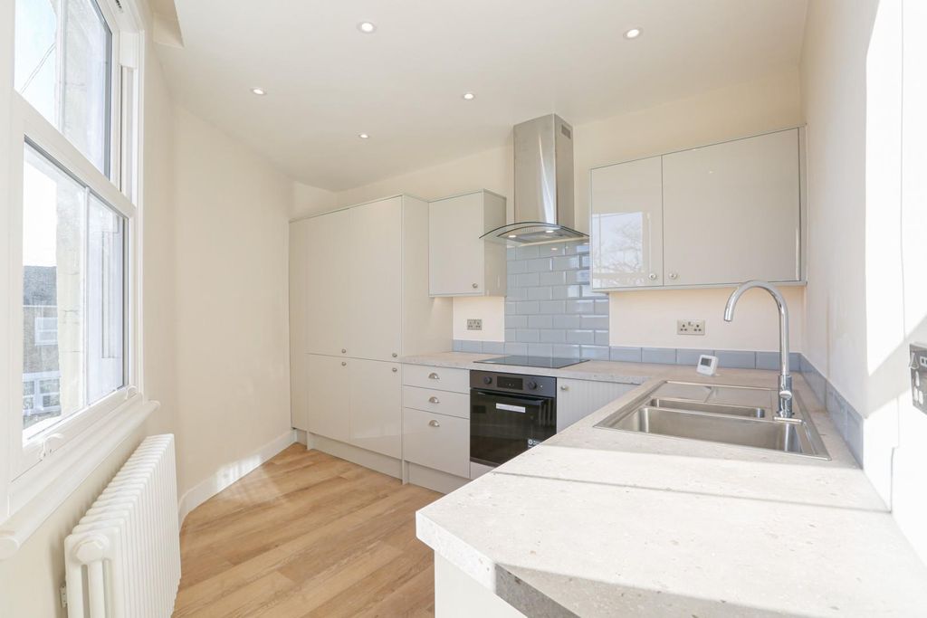 Property photo 3 of 8 Ach_6894.Jpg