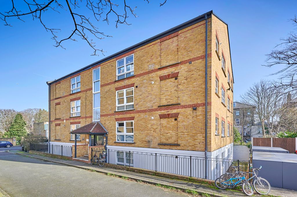 Property photo 1 of 24