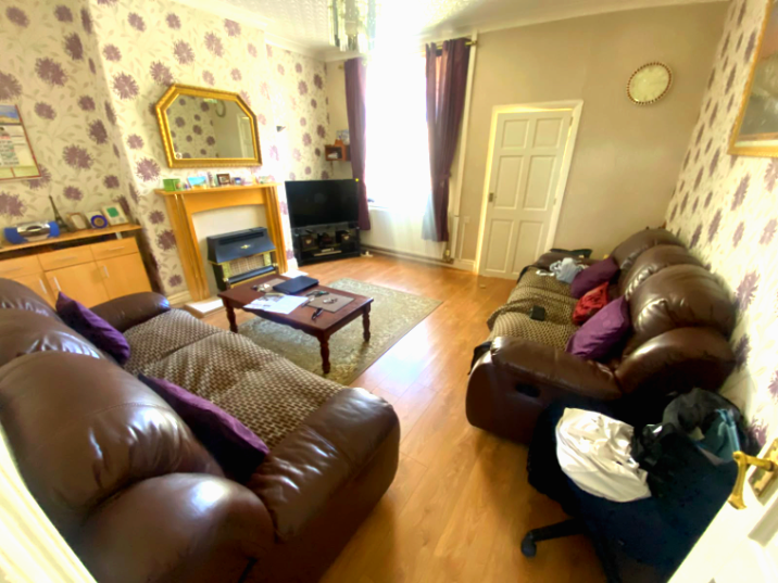 Property photo 2 of 10