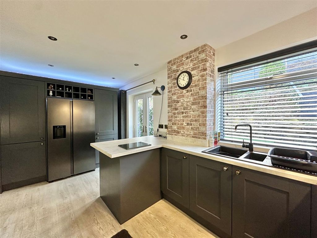 Additional image 9 of 4 bed detached house for saleChantry Road, Disley, Stockport SK12