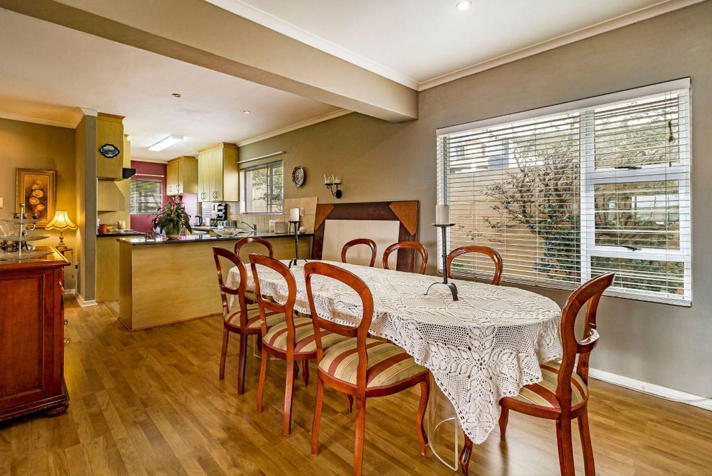 Property photo 3 of 62 Sw1711268