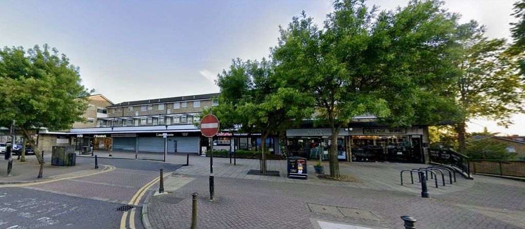 Property photo 1 of 5