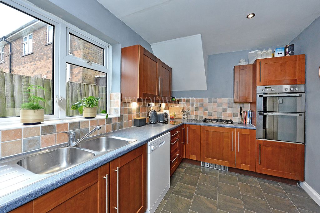 Property photo 3 of 14 Kitchen