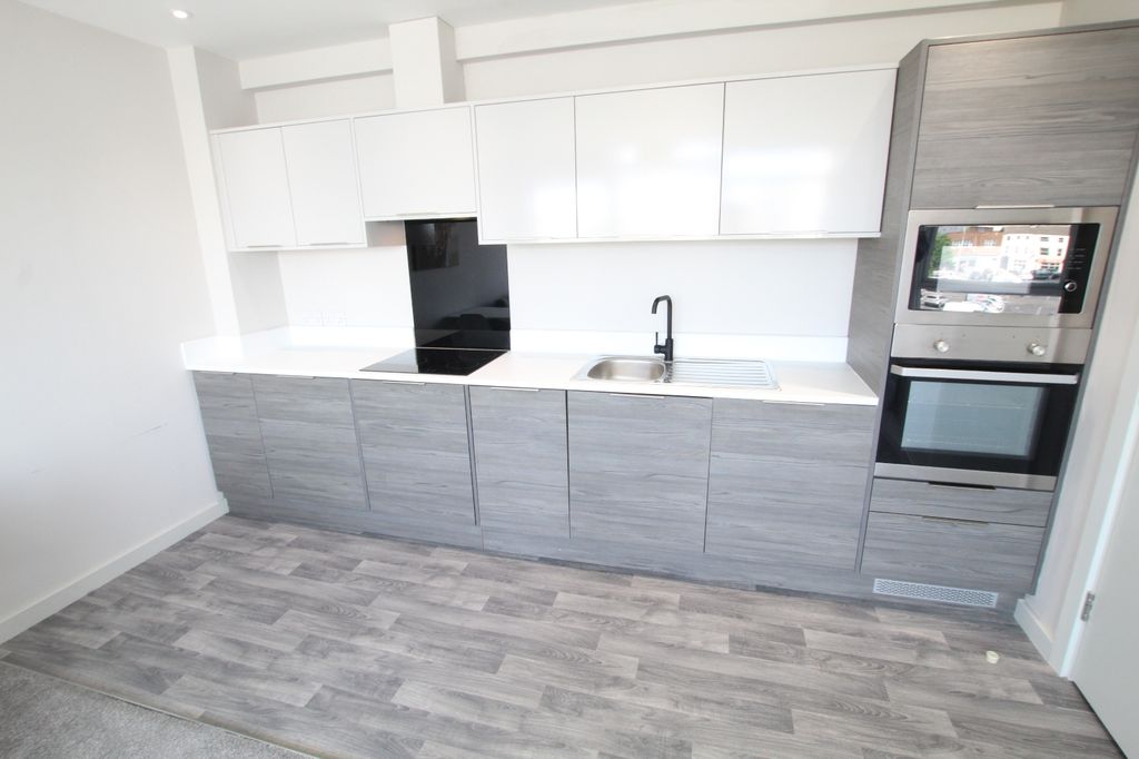 Property photo 2 of 4 Kitchen