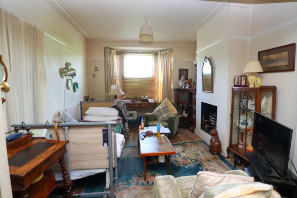 Property photo 3 of 9 Living Room