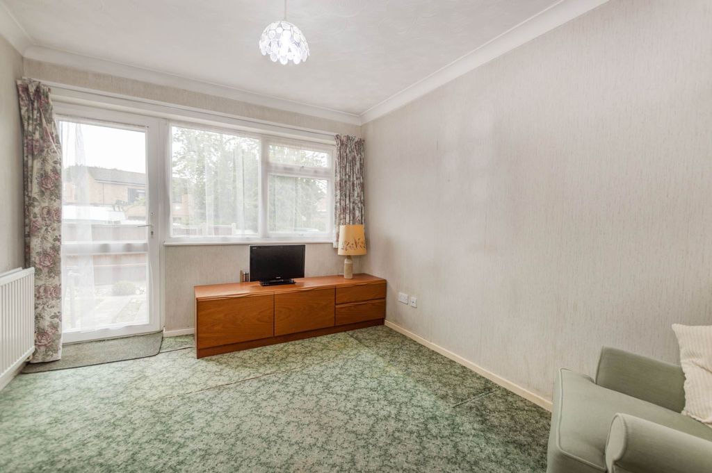 Property photo 2 of 14