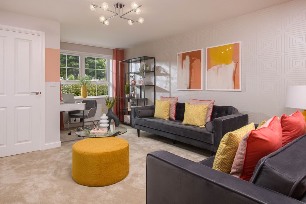 Property photo 3 of 8 Maidstone Lounge