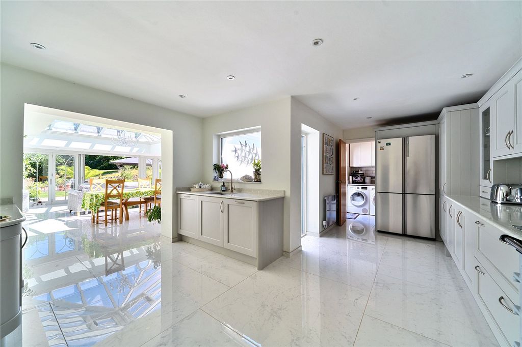 Property photo 3 of 16 Picture No. 06