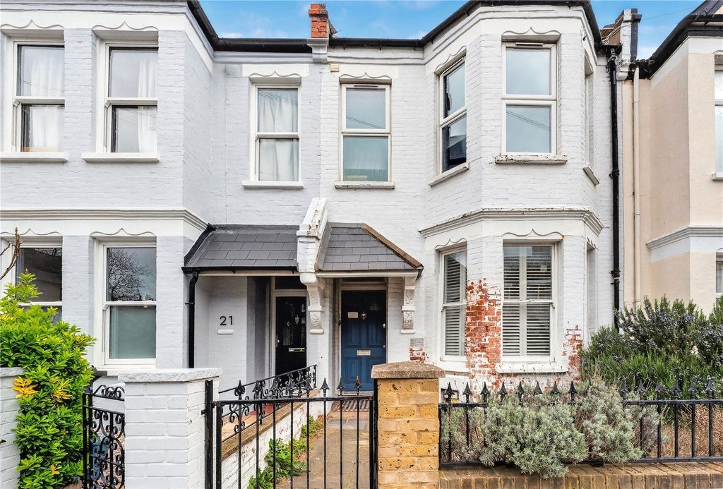 Property photo 1 of 17 Picture No. 14