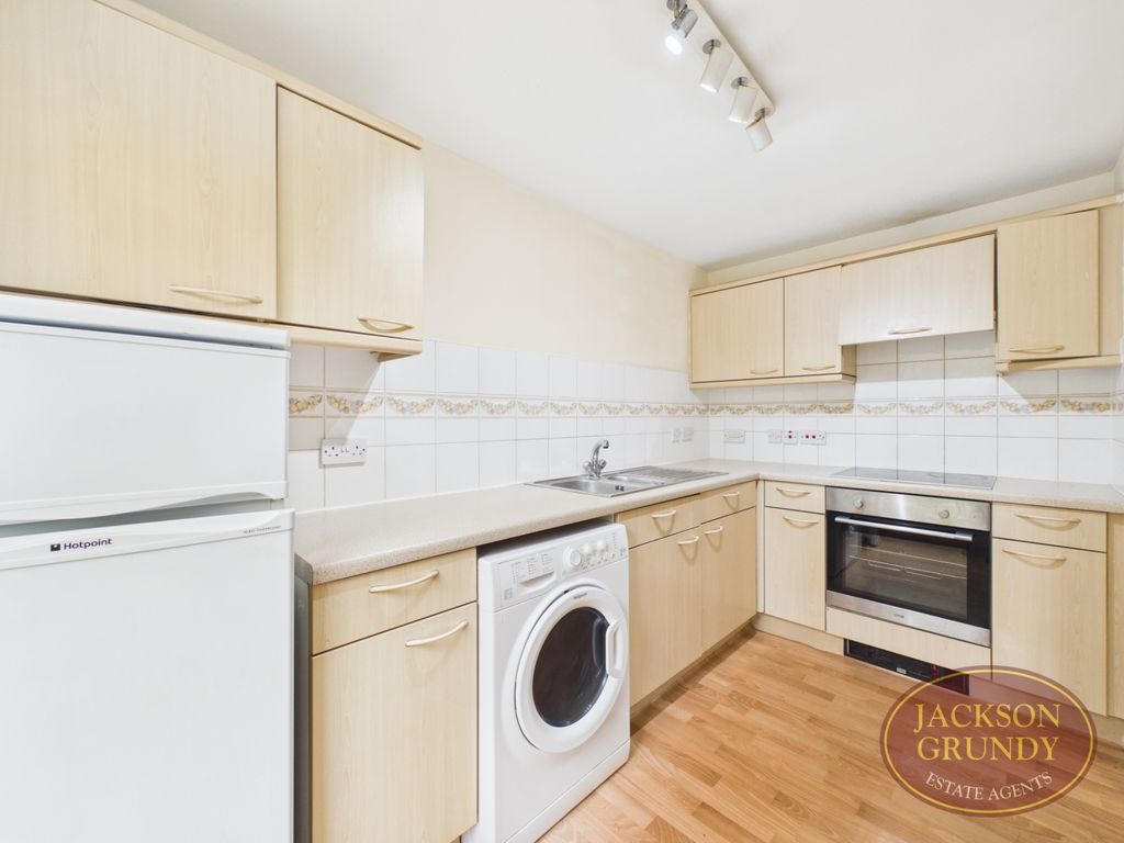 Property photo 3 of 12 Scholars Court