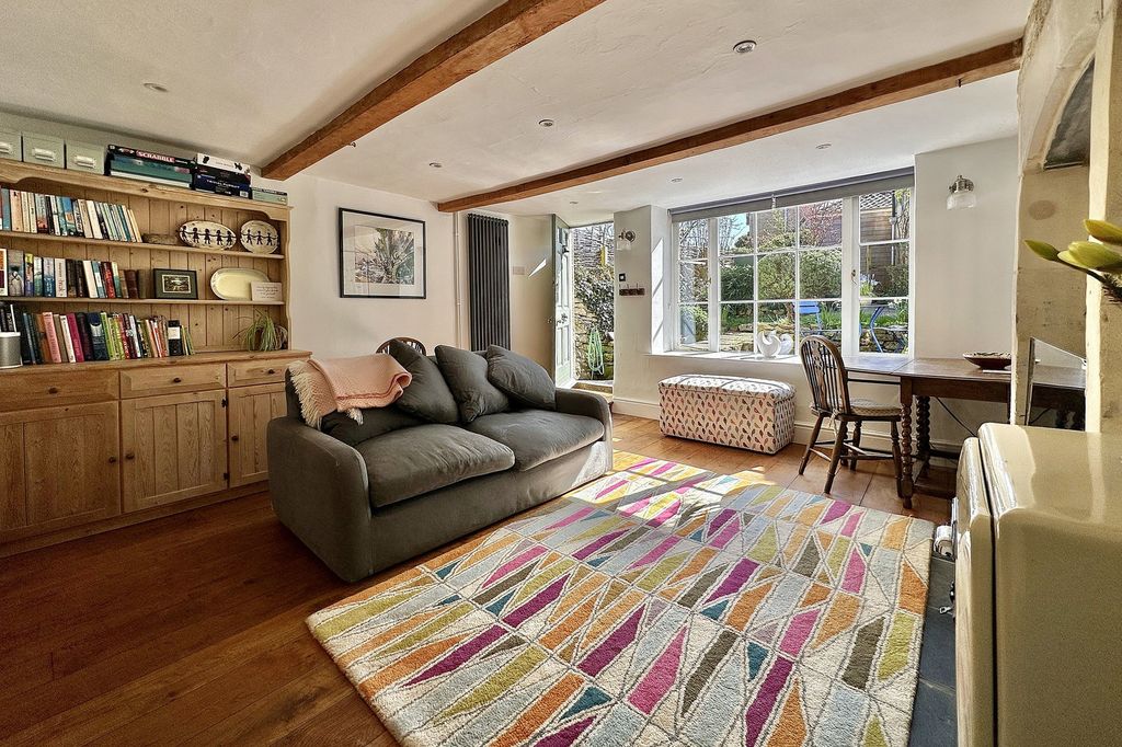 Property photo 3 of 19