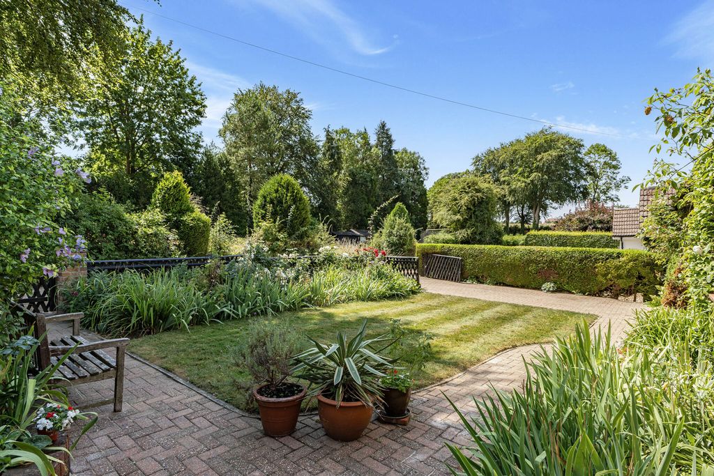 Property photo 3 of 18