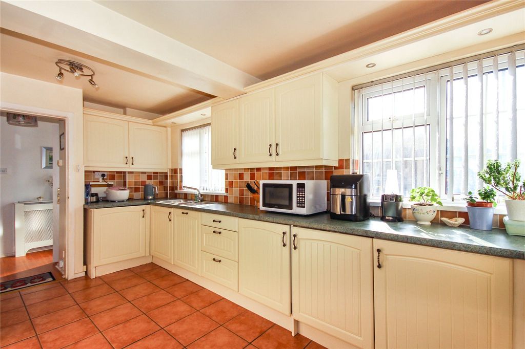 Property photo 3 of 16 Picture No. 36