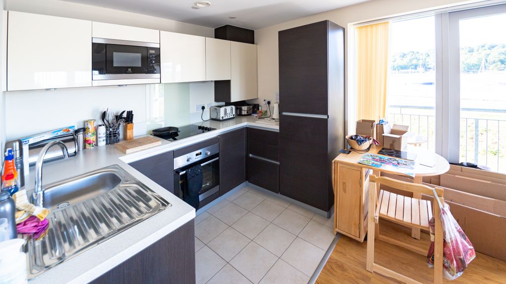 Property photo 3 of 6 Photo 4