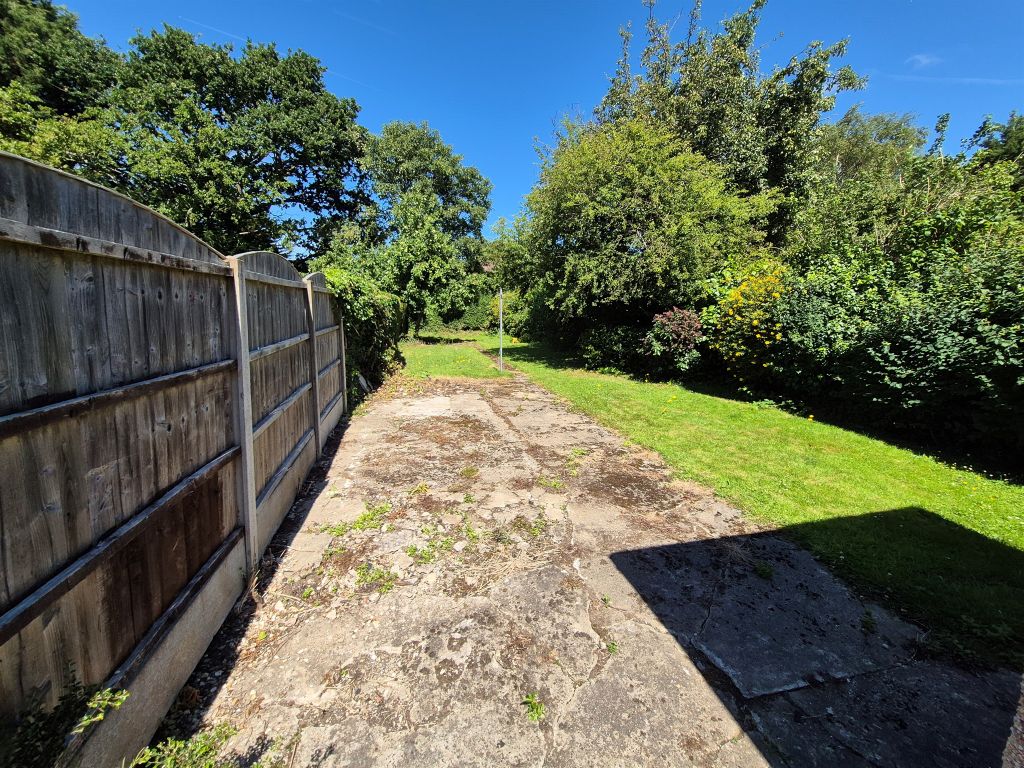 Property photo 3 of 11