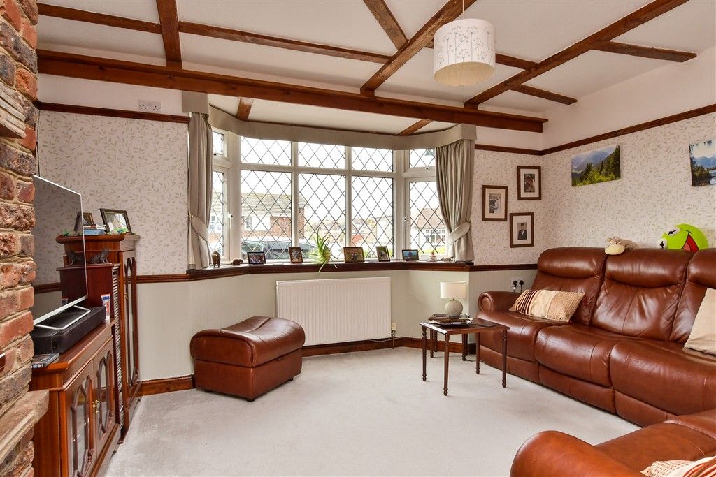 Property photo 3 of 17 Lounge/ Diner