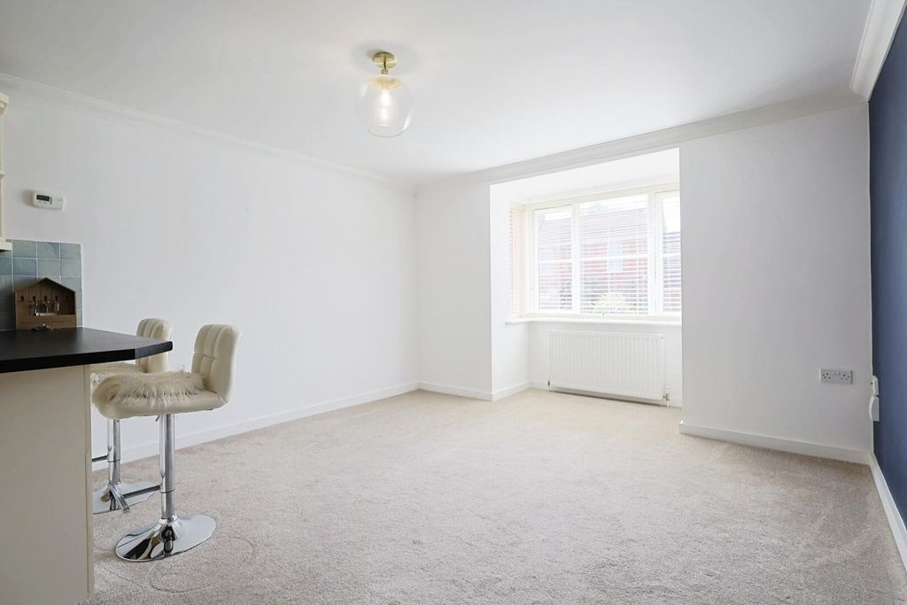Property photo 3 of 13 Living Room
