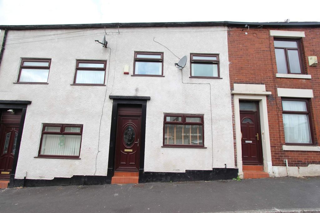 Property photo 2 of 16