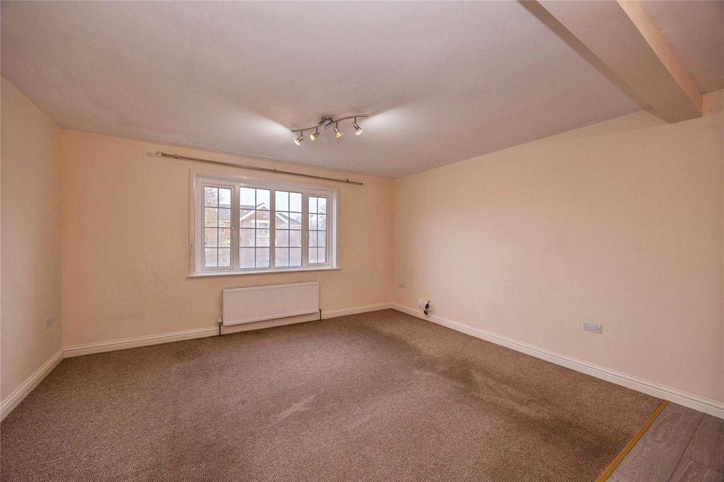 Property photo 3 of 16 Picture No. 09