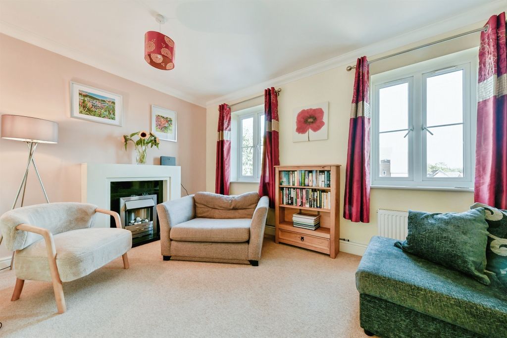 Property photo 2 of 22