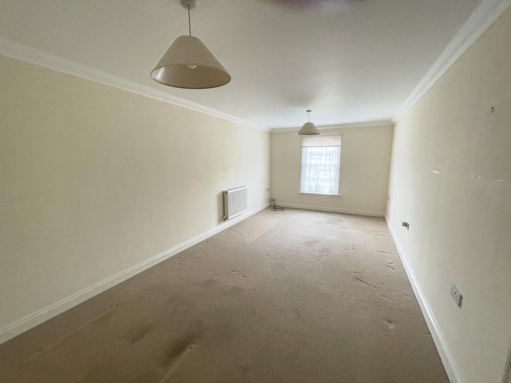 Property photo 2 of 10 Photo 23