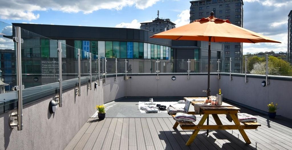 Property photo 1 of 16 Sunny Rooftop Terrace With Glass Balustrades, Wood...