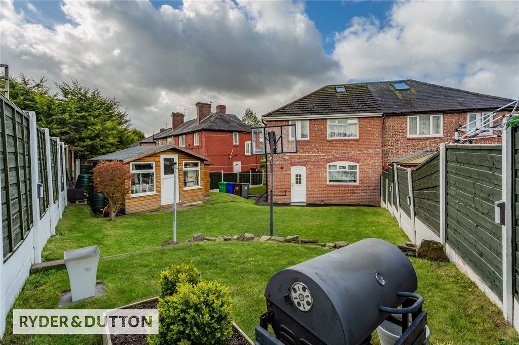 Property photo 2 of 29 Picture No. 28