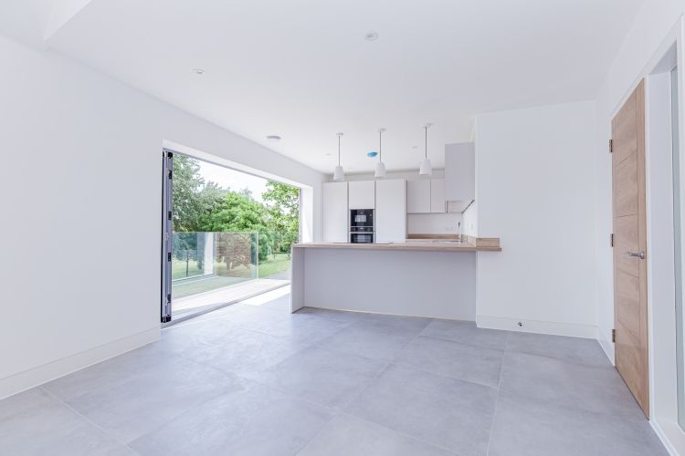 Property photo 3 of 8 163872