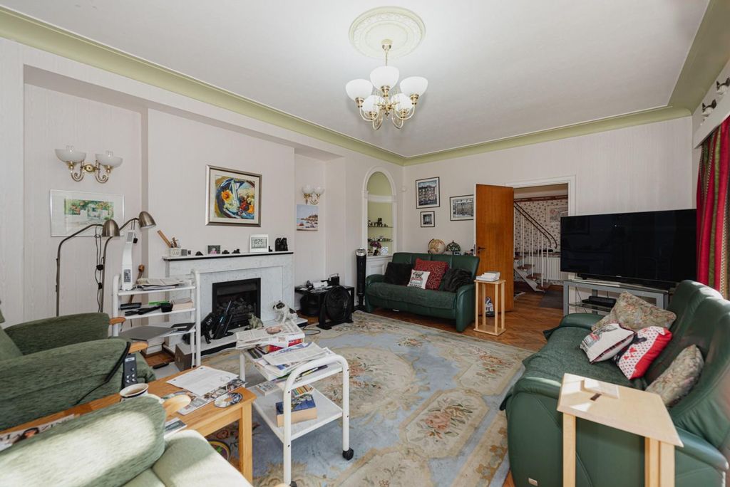 Property photo 3 of 24 Online 6.Jpg