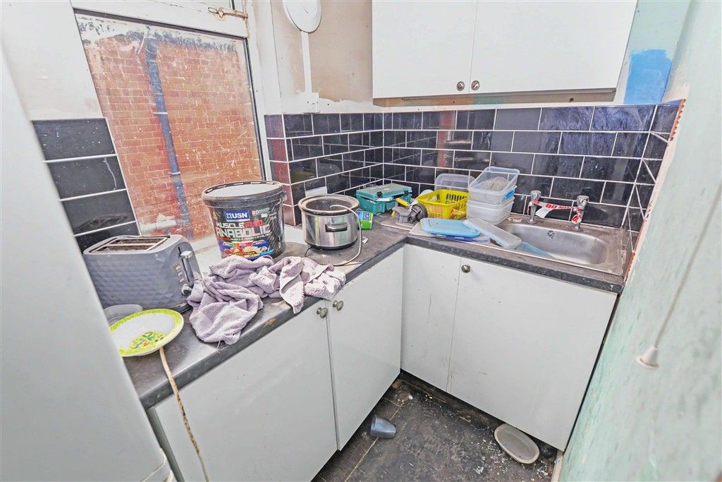 Property photo 3 of 5