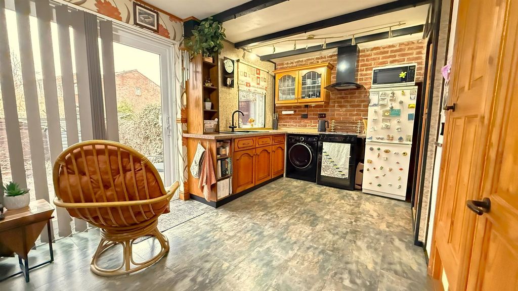 Property photo 3 of 13 12.Jpeg