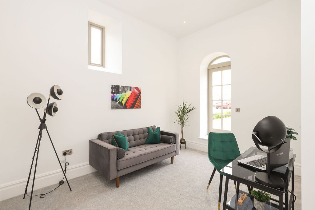 Property photo 2 of 30 Bedroom 3/Office