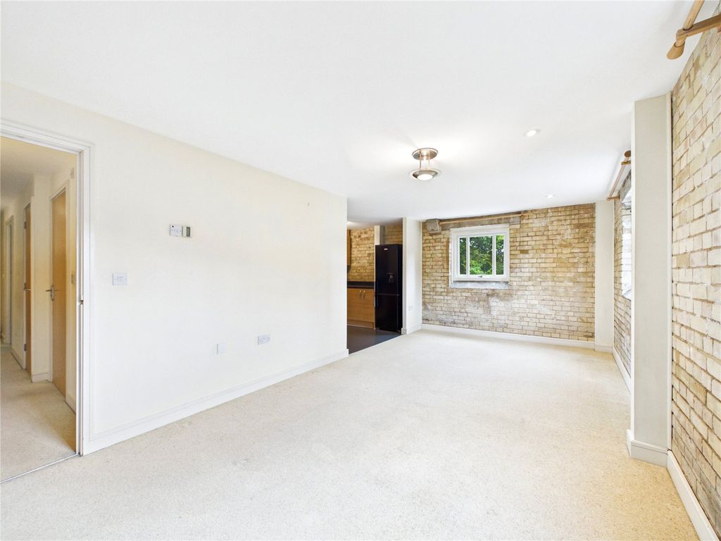 Property photo 3 of 13 Picture No. 10
