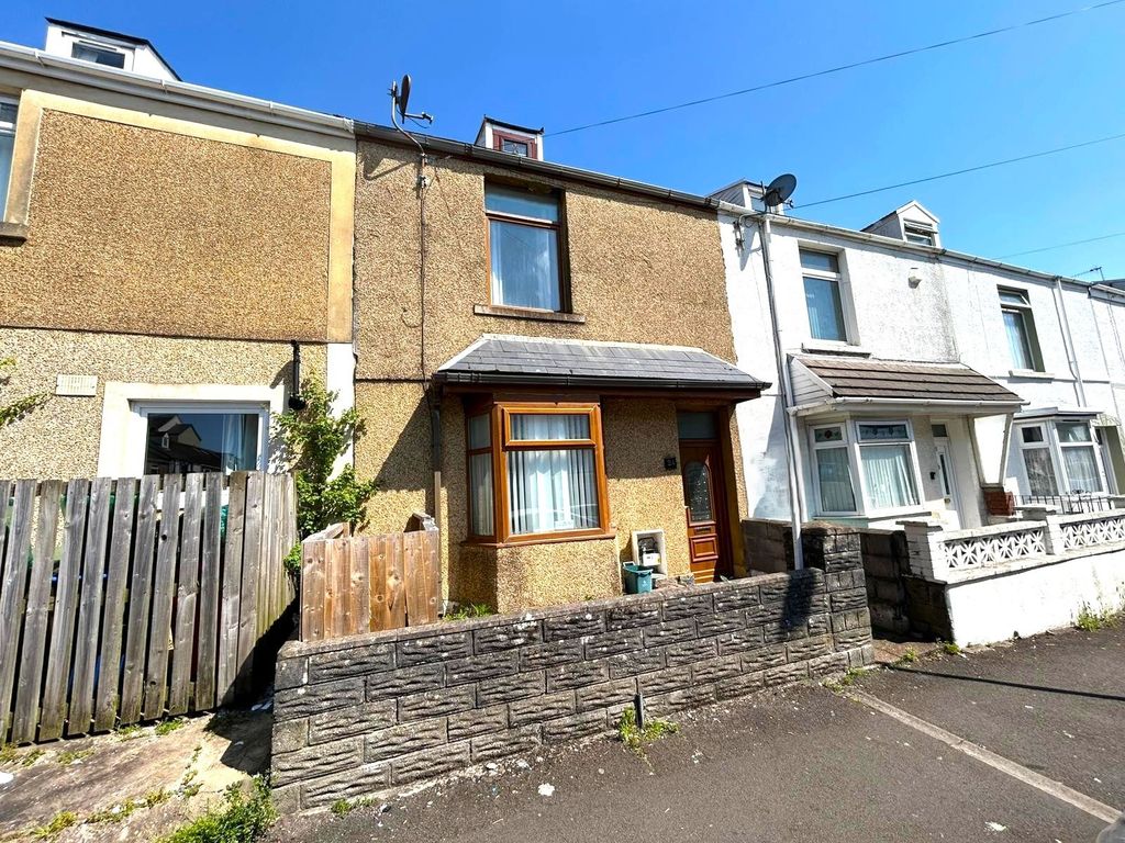 Property photo 1 of 10